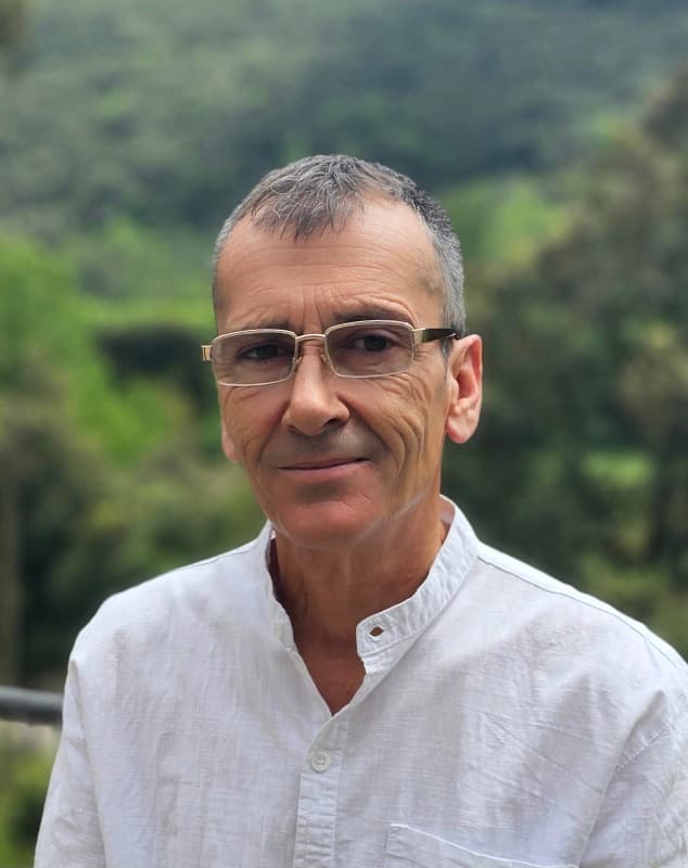 Portrait de Fabrice Eynolwaden